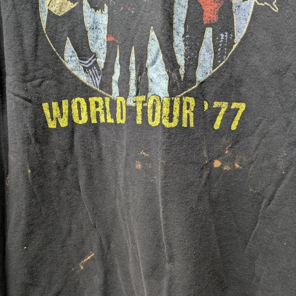 Kiss  Charcoal World Tour '77 Tee